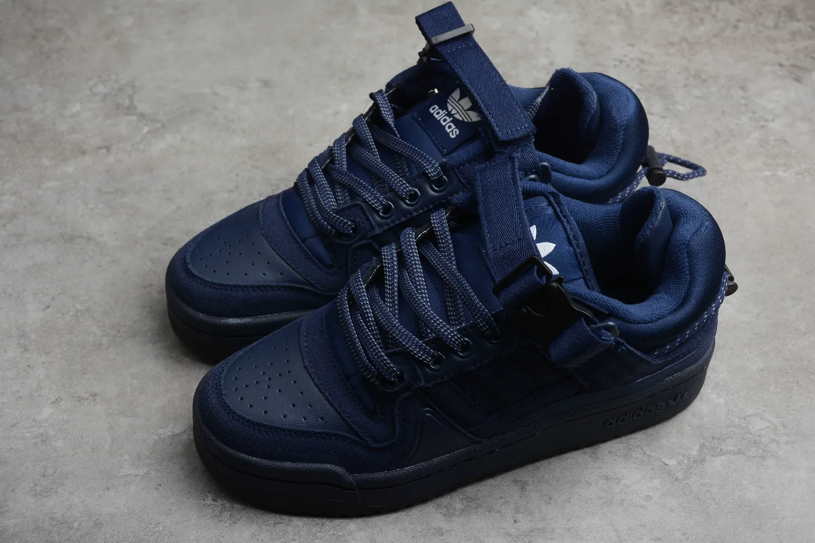 Adidas Originals Forum Low Dark Blue Cloud White Shoes GW0272