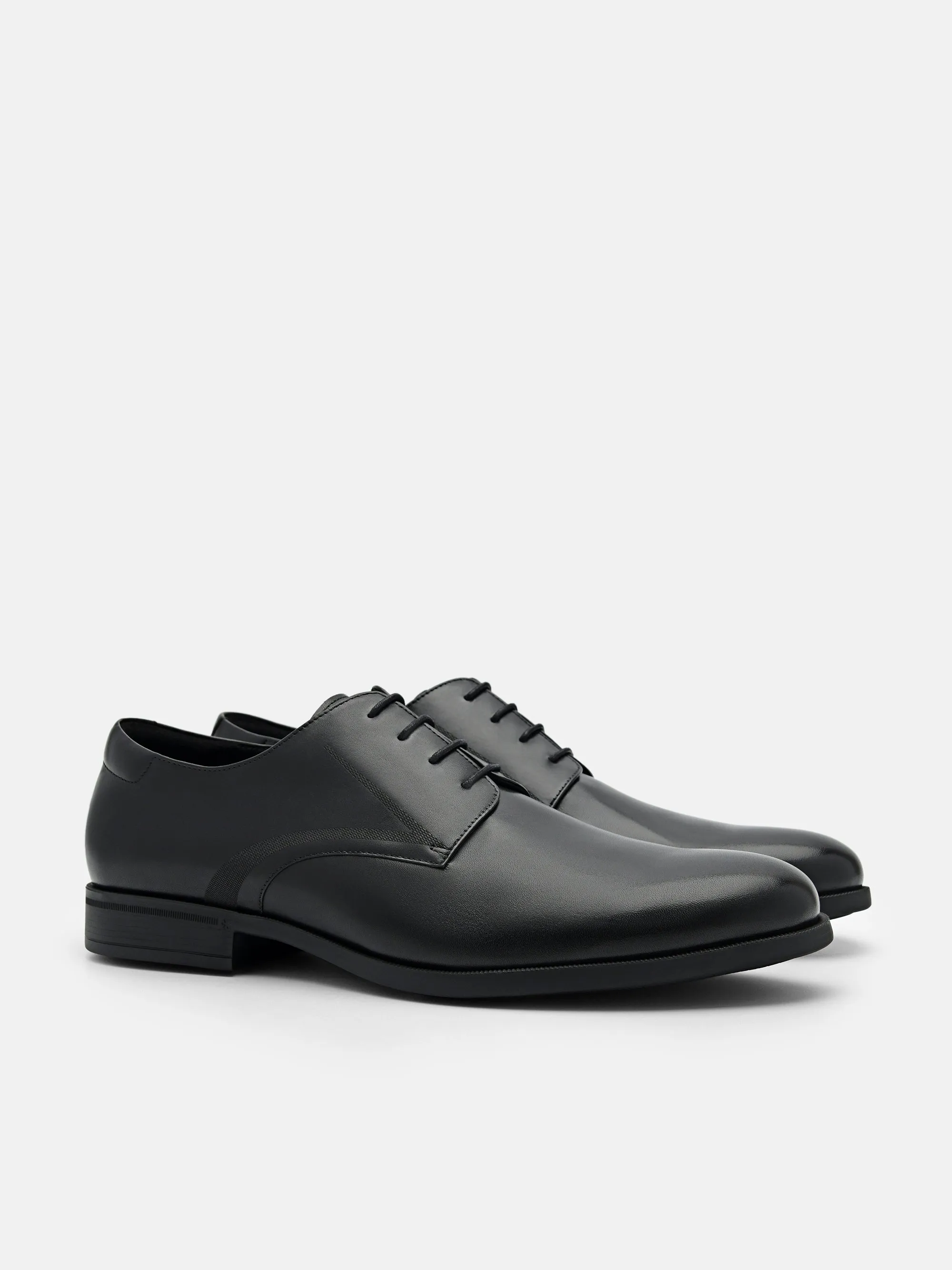 Altitude Lightweight Embossed Leather Derby Shoes