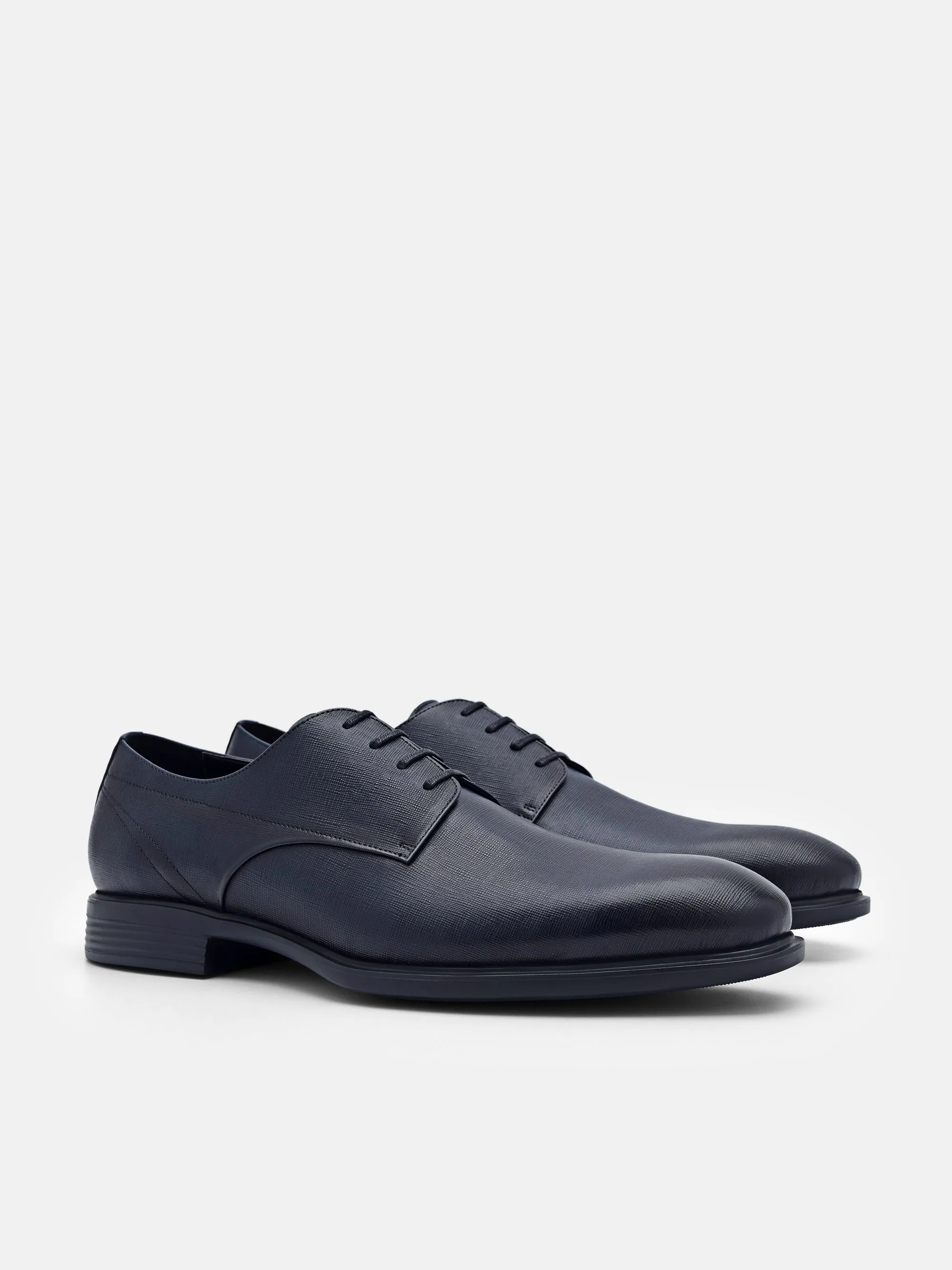 Altitude Lightweight Leather Derby Shoes