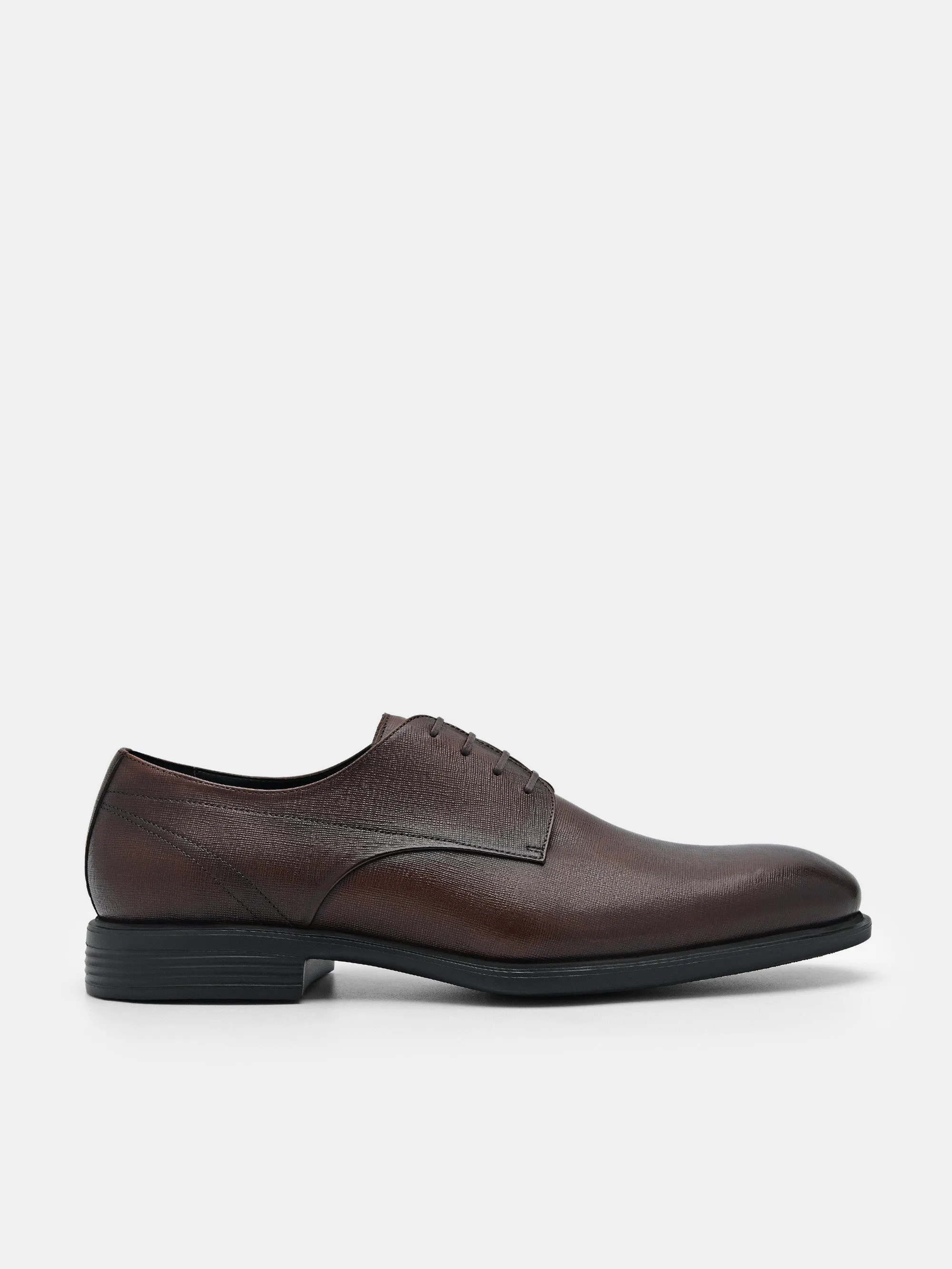 Altitude Lightweight Leather Derby Shoes