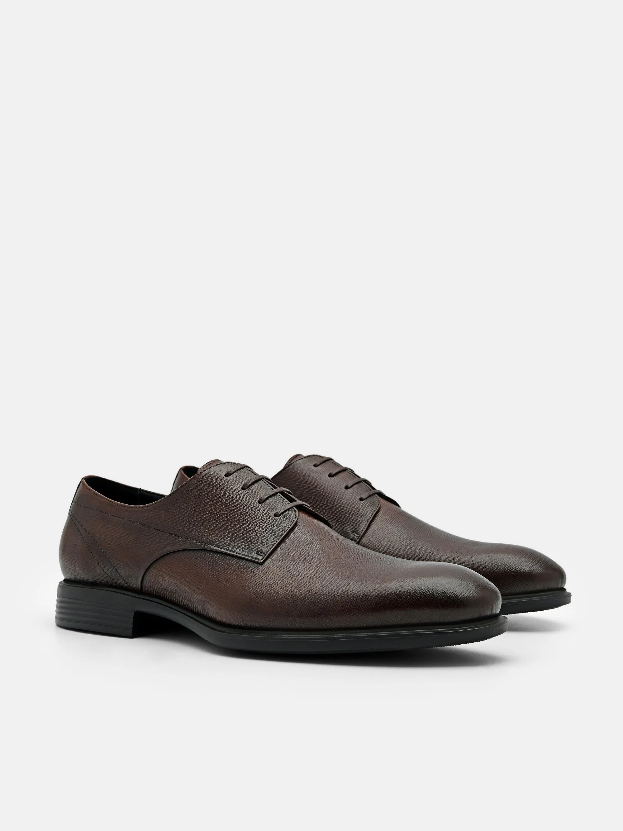 Altitude Lightweight Leather Derby Shoes