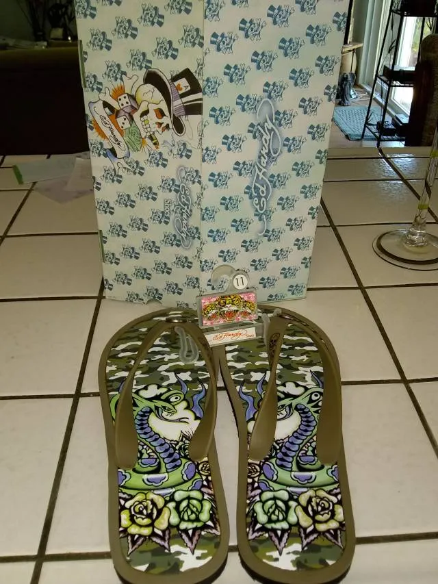 Ed hardy * rare flip flops * vintage but new! w/box w/ tags