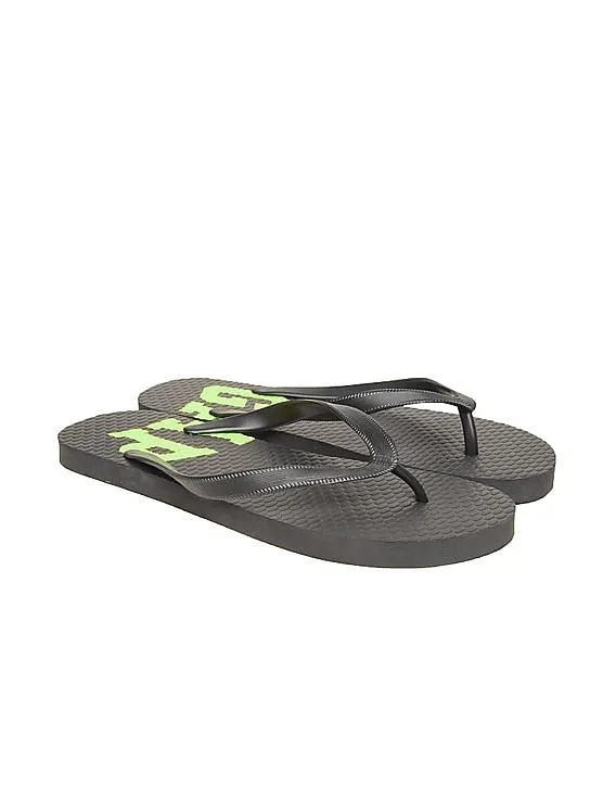 GAP Men Black V-Strap Printed Flip Flops