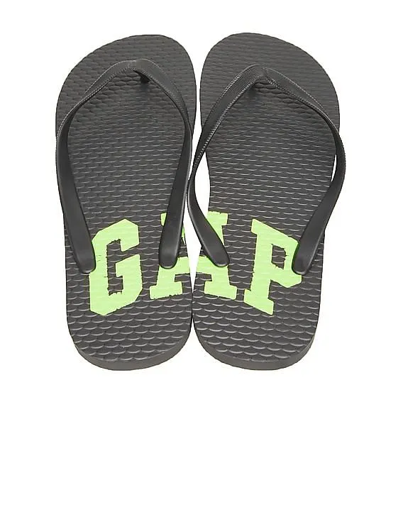 GAP Men Black V-Strap Printed Flip Flops