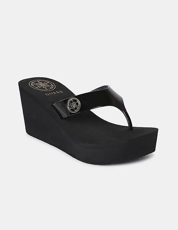 GUESS Women Black V-Strap Shadia Flip Flops