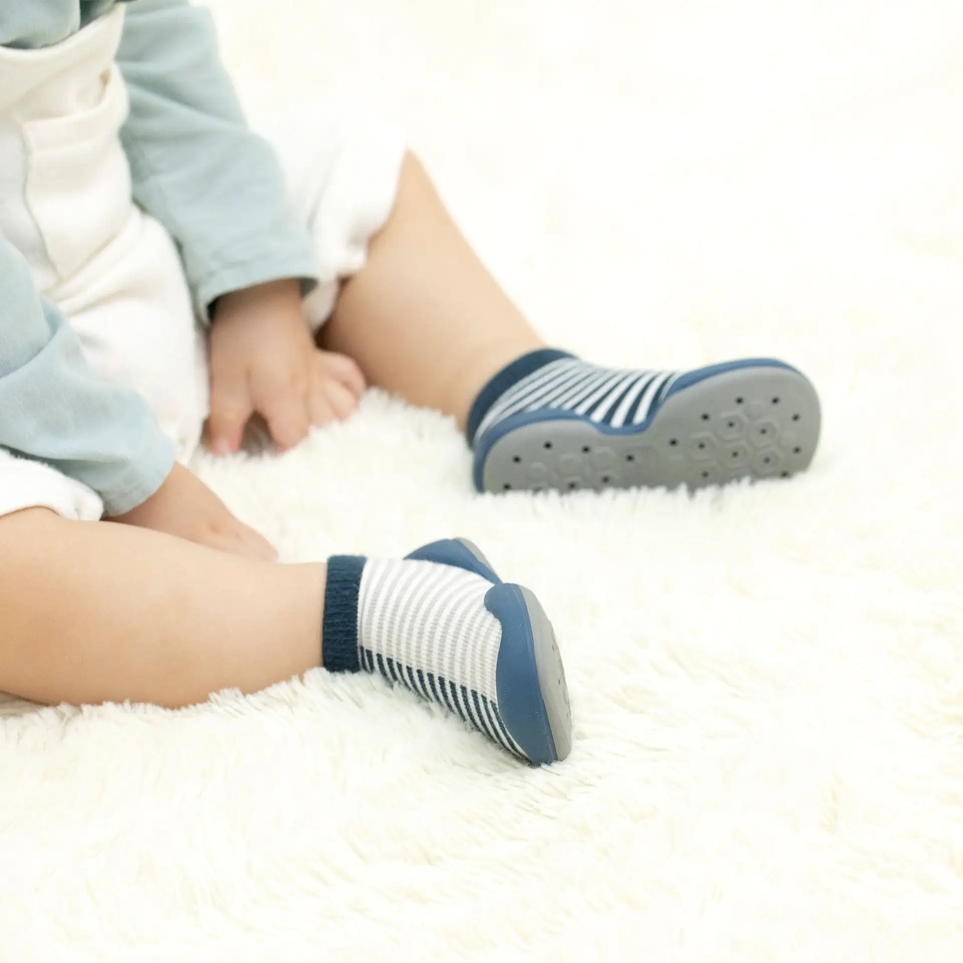 Komuello Baby Shoes - Half Stripe - Navy