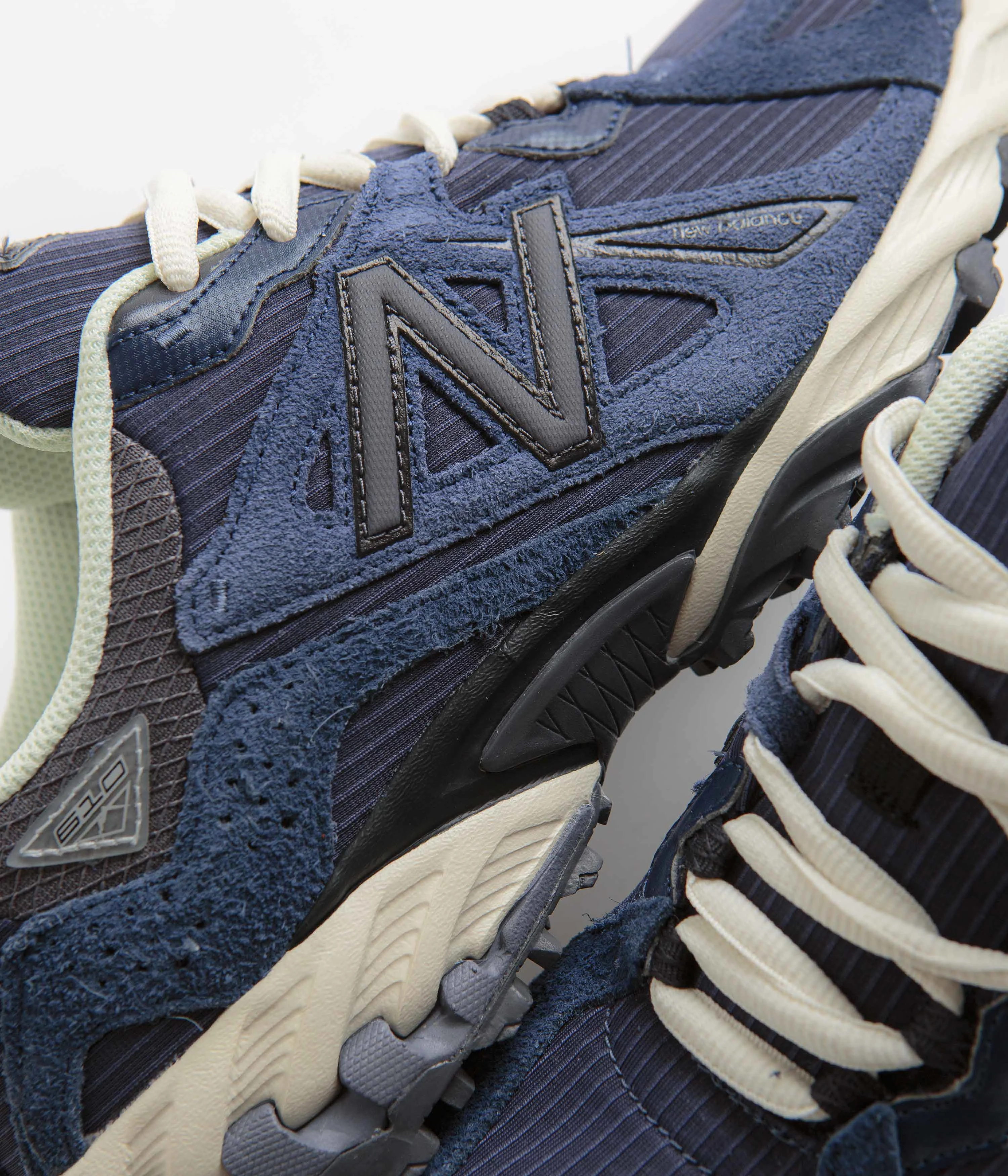 New Balance 610 Shoes - NB Navy / Vintage Indigo