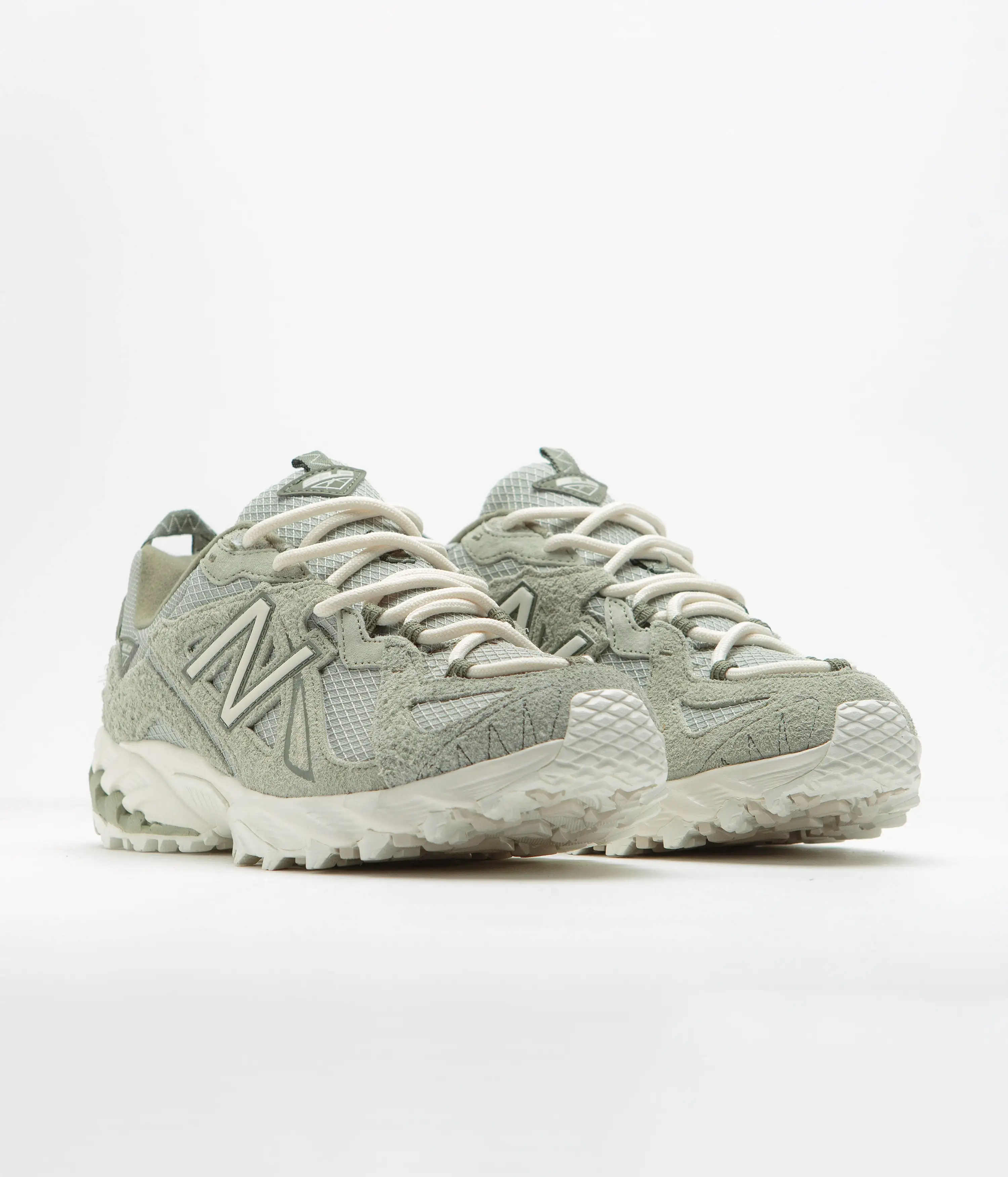 New Balance 610 Shoes - Olivine