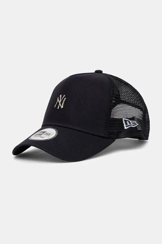 New Era baseball cap METALLIC TRUCKER NEW YORK YANKEES navy blue color with an application 60565182