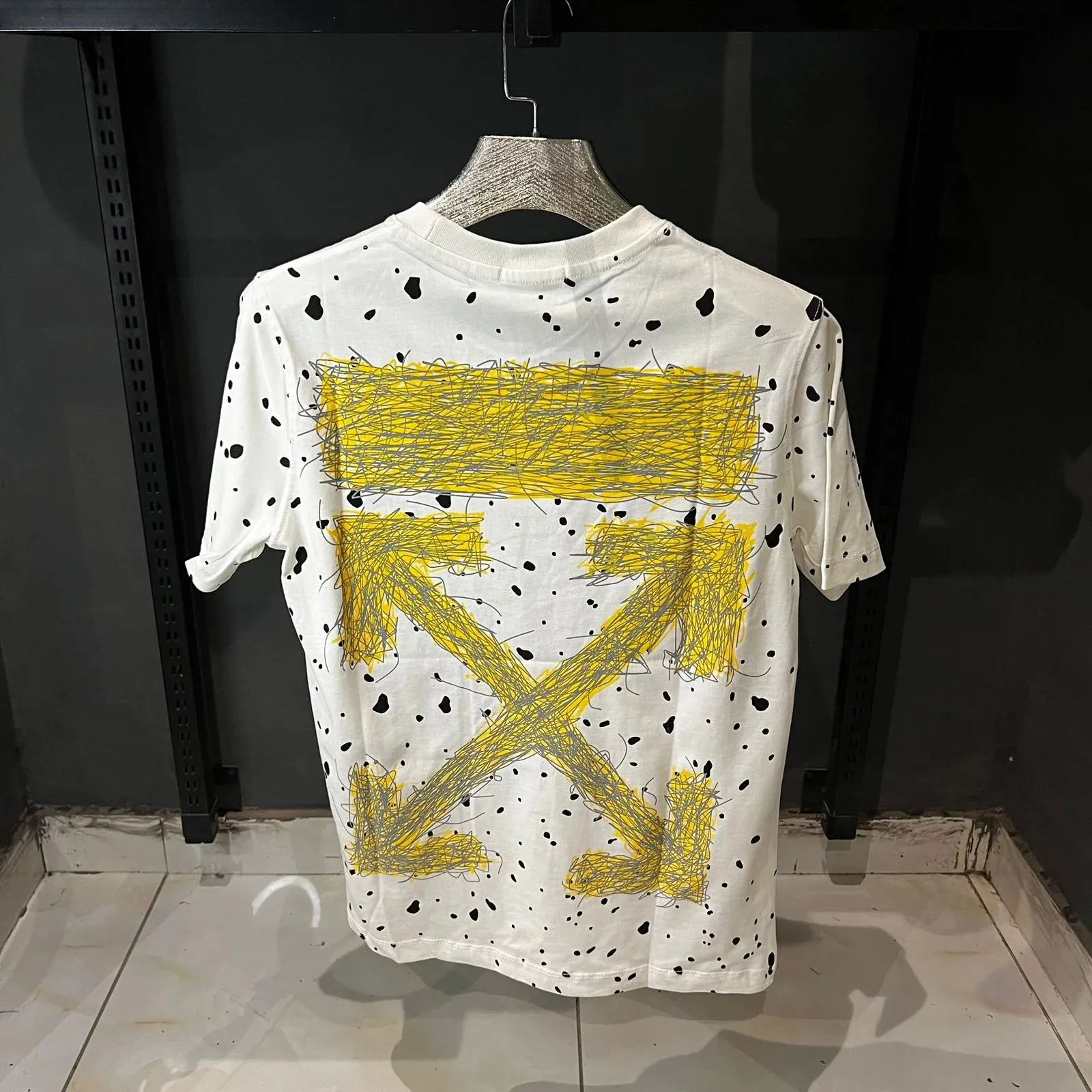 OffWhite paint splatterd black dots cotton mens t-shirt - The Nucleus Clothing