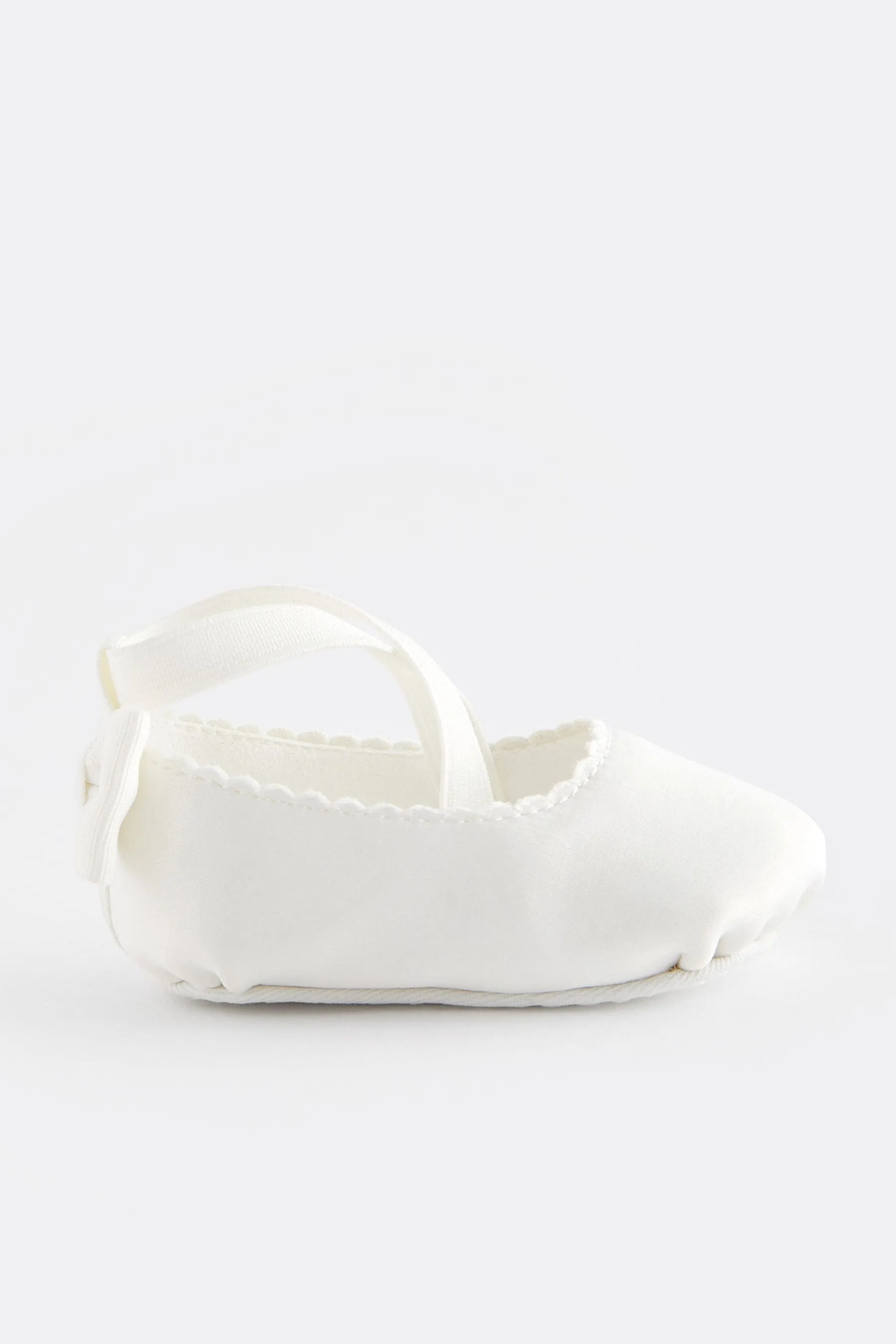 White Ballet Baby Shoes (0-24mths)