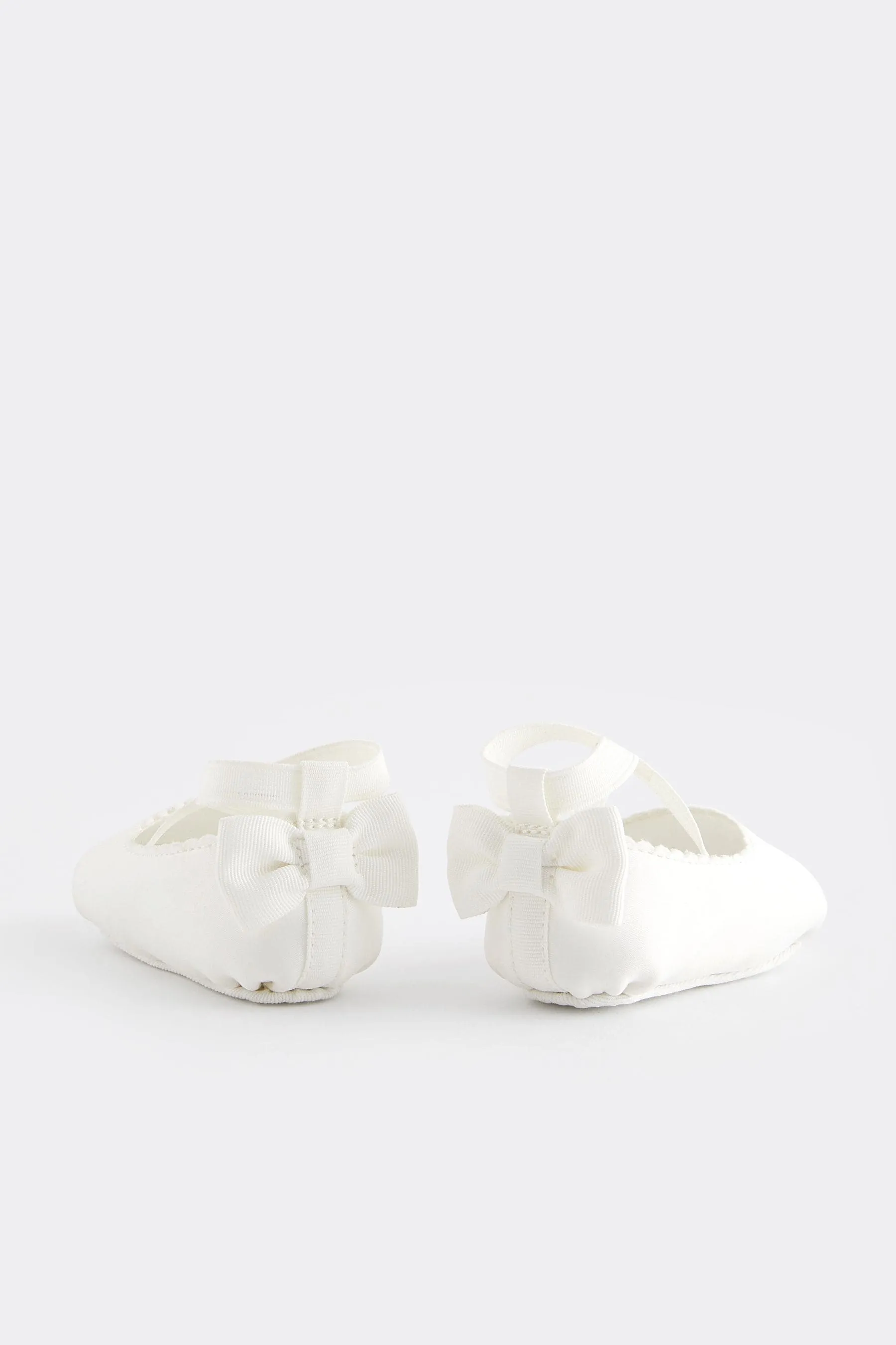 White Ballet Baby Shoes (0-24mths)