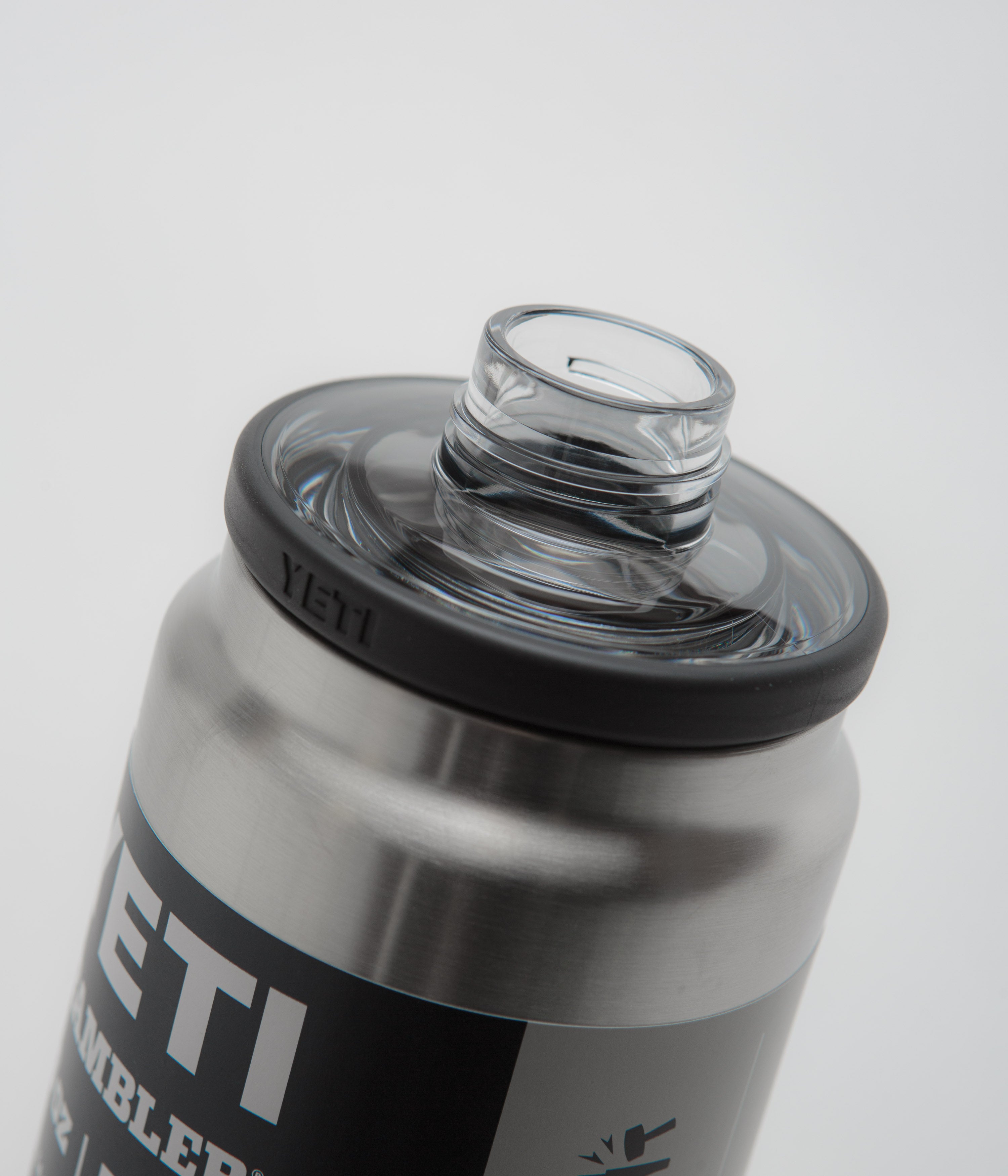 Yeti Chug Cap Rambler Bottle 26oz - Stainless Steel